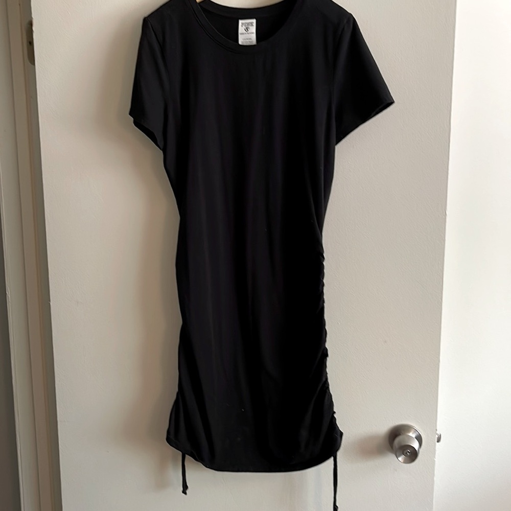 ✨2/20✨ VS Pink t-shirt dress with ruching on both sides. Size large.